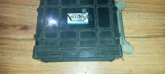 Mitsubishi Galant Engine control unit/module md340456 e2t67673