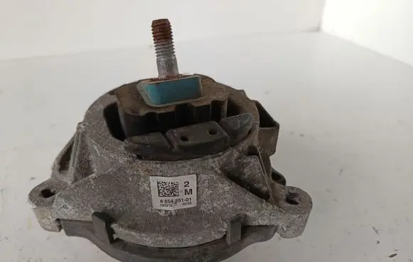 BMW 1 F20 F21 Engine mount bracket 685425101 6854251