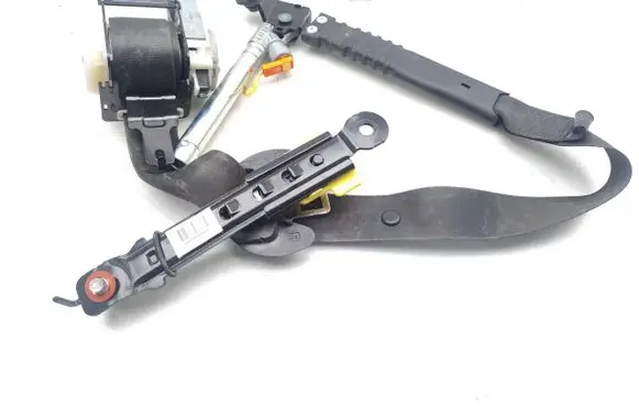 KIA Sportage Front seatbelt 888203U200 888203U200WK 888413U200