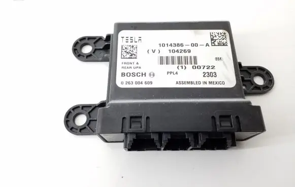 Tesla Model S Other control units/modules 101438600A