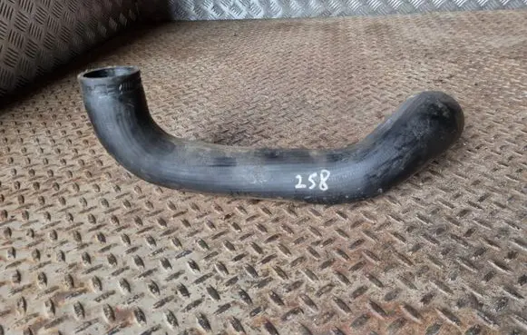 Ford Kuga II Intercooler hose/pipe FV416K683AD