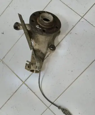 Volkswagen Sharan Front wheel hub spindle knuckle