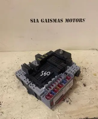 Volvo S60 Fuse box set 9441582
