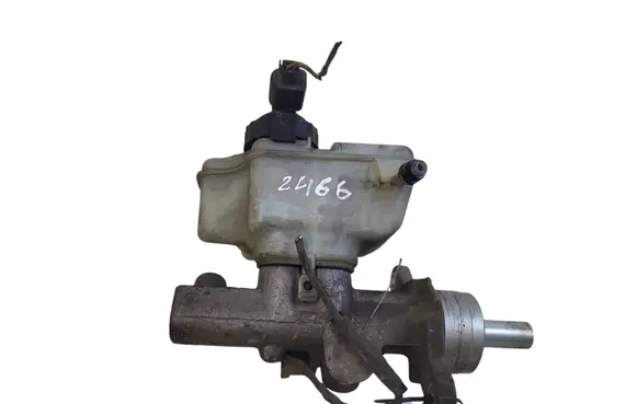 Master brake cylinder