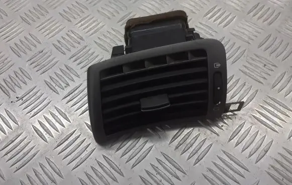 Peugeot 407 Dashboard side air vent grill/cover trim 9644589577