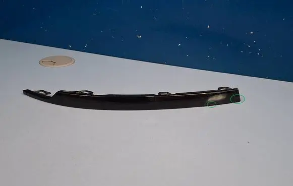 Volkswagen Tiguan Rear bumper trim bar molding 5NA853841C