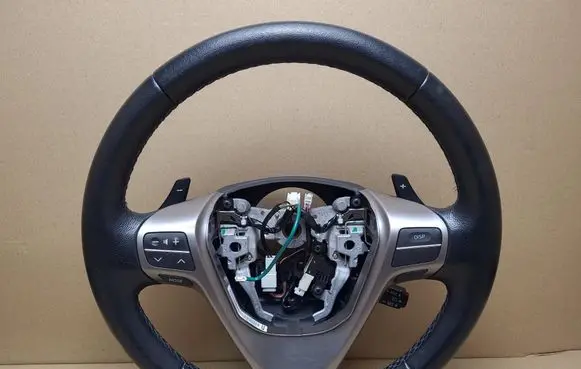 Toyota Avensis T270 Steering wheel 4510005850