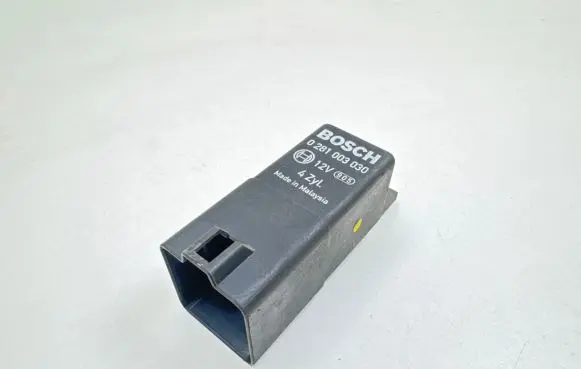 Honda FR-V Glow plug pre-heat relay 0281003030