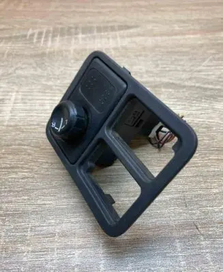Nissan Micra Wing mirror switch NissanMirrorSwitch WithTrim