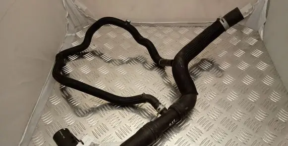 Nissan Qashqai Engine coolant pipe/hose