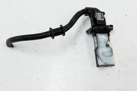 Suzuki SX4 S-Cross Mass air flow meter AHF50M-28