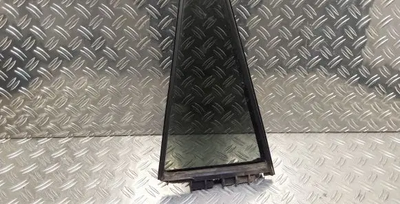 Toyota RAV 4 (XA30) Rear vent window glass 