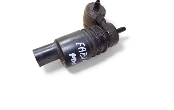 Skoda Fabia Mk2 (5J) Windscreen/windshield washer pump 1K6955651