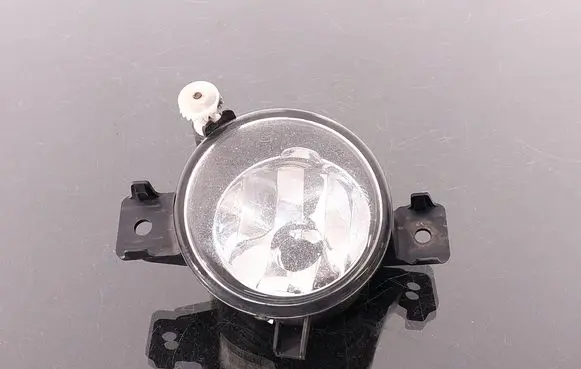 BMW X5 E70 Front fog light 6317722464301 17478801