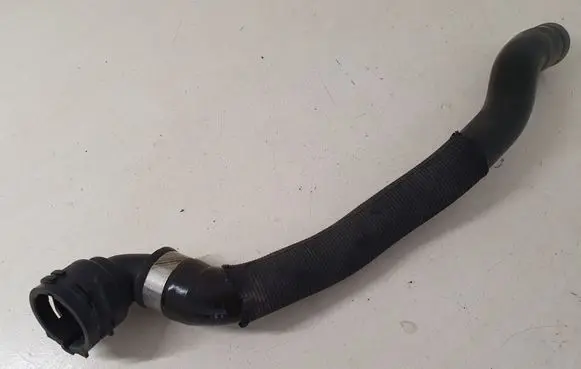 BMW 1 E81 E87 Engine coolant pipe/hose 6928591