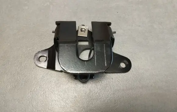 Mercedes-Benz E W213 Parcel shelf load cover mount bracket A2138100282