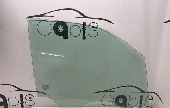 Dodge RAM Front door window glass four-door 43R000257