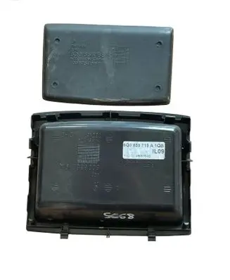 Volkswagen Polo IV 9N3 Other interior part 6Q0858719A