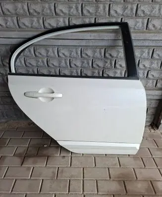 Honda Civic Rear door