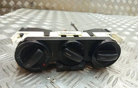 Volkswagen Polo IV 9N3 Climate control unit 6Q0820045G