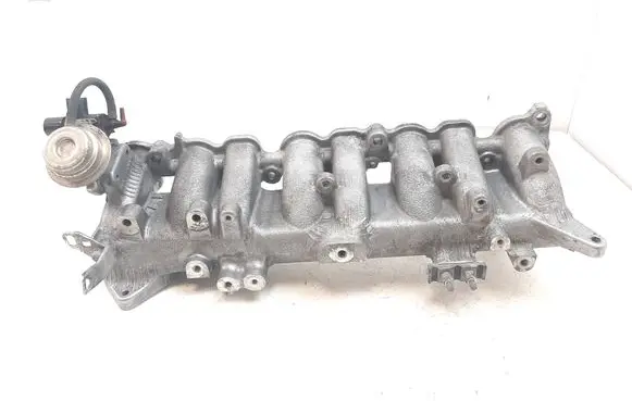 Toyota Hilux (AN10, AN20, AN30) Intake manifold