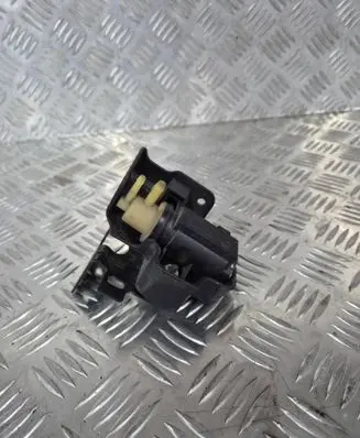 Opel Insignia A Turbo solenoid valve 55573362