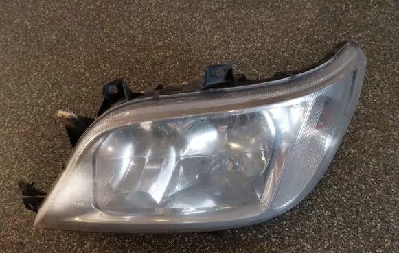Mercedes-Benz Sprinter W901 W902 W903 W904 Headlight/headlamp