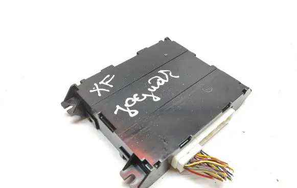 Jaguar XF X250 Climate control unit CX2318D493AB P68QA MB1777005471