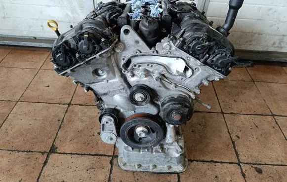 Dodge Challenger Engine 04893652AC
