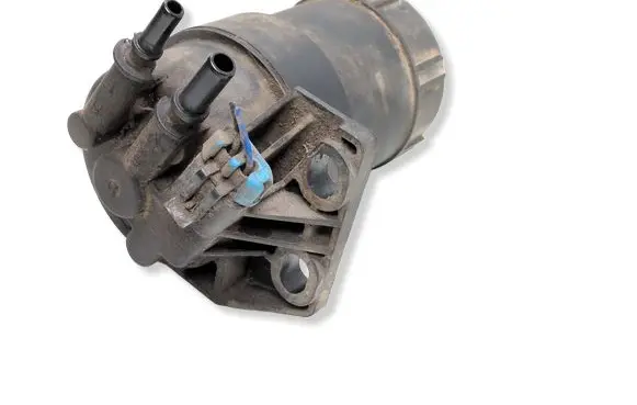 Volvo XC90 Fuel filter housing 31303261