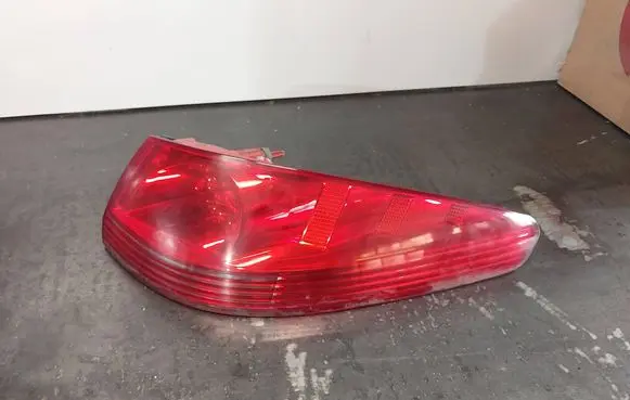 Peugeot 607 Rear/tail lights 3241897324