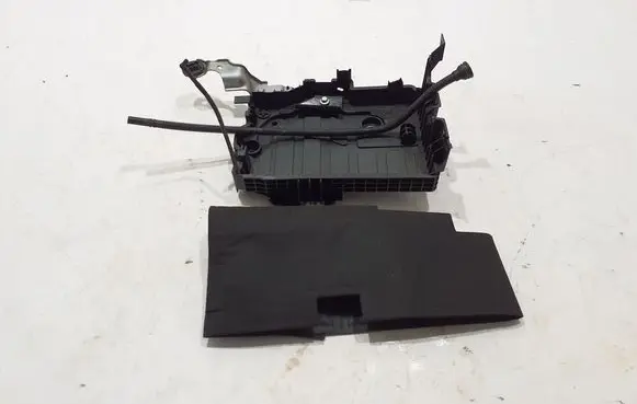 Battery bracket
