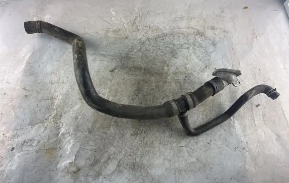 Opel Signum Engine coolant pipe/hose 13223188
