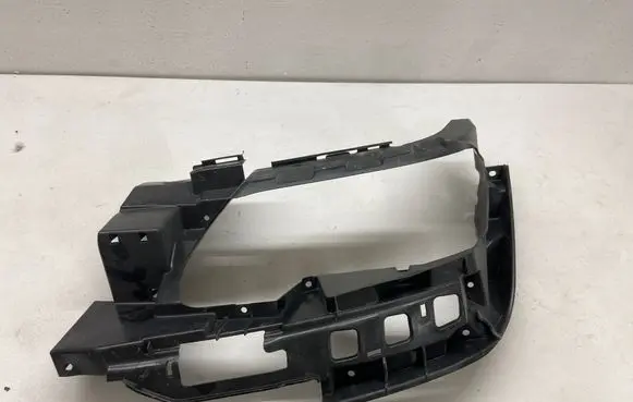 Audi A5 Rear bumper corner part panel trim 8W6807347A