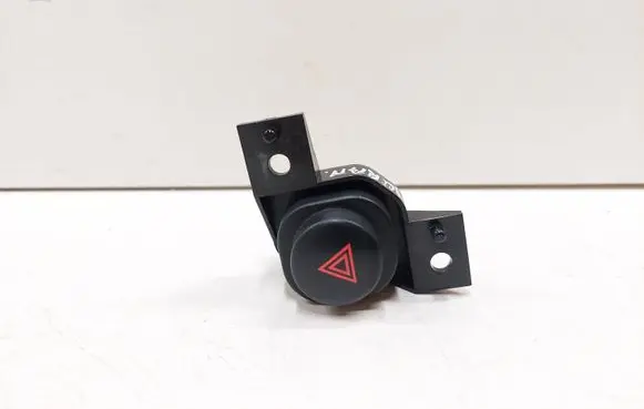 Nissan Murano Z51 Hazard light switch 06019