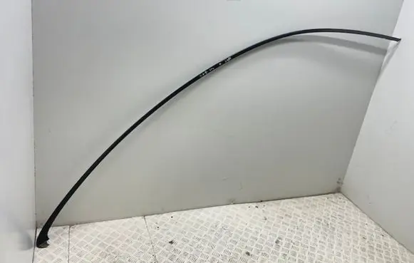 Roof trim bar molding cover