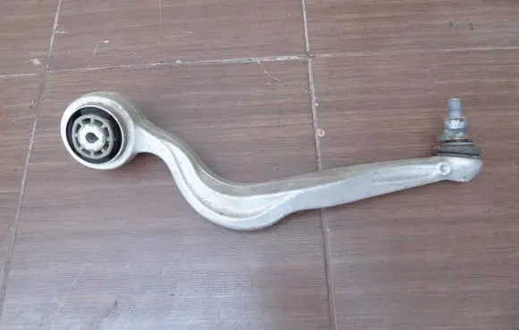 Mercedes-Benz GLC X253 C253 Front lower control arm/wishbone 2130100
