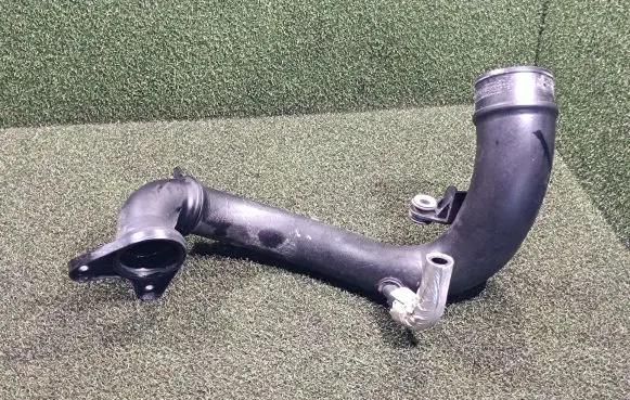 Renault Master III Engine coolant pipe/hose 165763705R