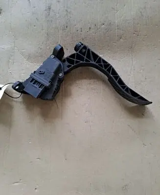 Audi A6 S6 C6 4F Accelerator throttle pedal 4F1723523A