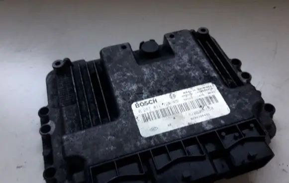 Renault Espace - Grand espace IV Engine control unit/module 0281011724