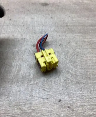 Audi A6 S6 C5 4B Plug wire 8A0972986