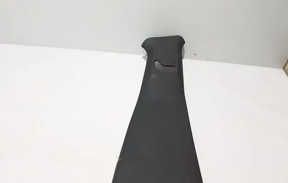 Peugeot 308 (B) pillar trim (top) 9832129480
