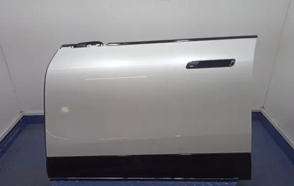 BMW iX3 G08 Front door 