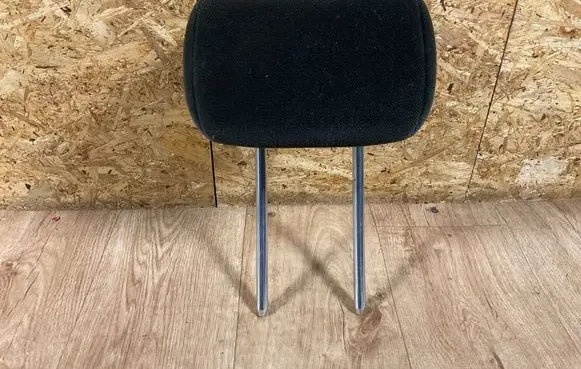 Ford Focus Rear seat headrest 