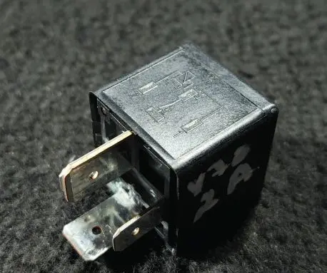 Volvo V70 Other relay 9441158 V23134J52X346