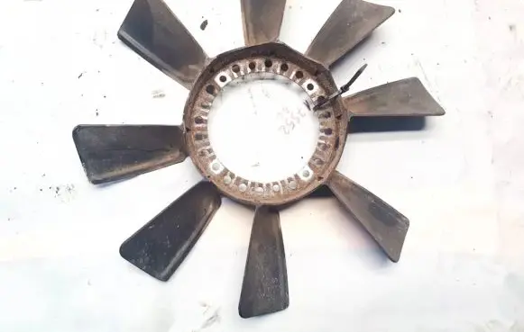 Volkswagen Golf V Fan impeller 