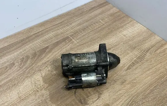 Mercedes-Benz Sprinter W906 Starter motor A0061517401 0061517401