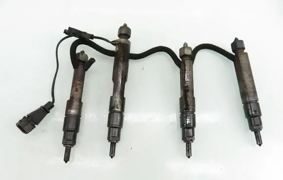Audi A3 S3 8L Fuel injectors set 0381302022A 038130202B