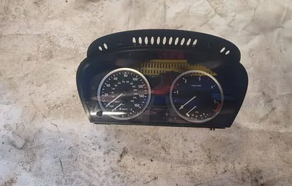 BMW 5 E60 E61 Speedometer (instrument cluster) 6952897