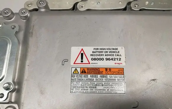 Toyota RAV 4 (XA40) Voltage converter inverter G927048060